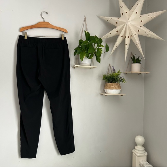 🩷ATHLETA BLACK APSIRE ANKLE PANT JOGGER ZIPPERS LOUNGE CASUAL SIZE 6 TRENDING - Picture 6 of 8